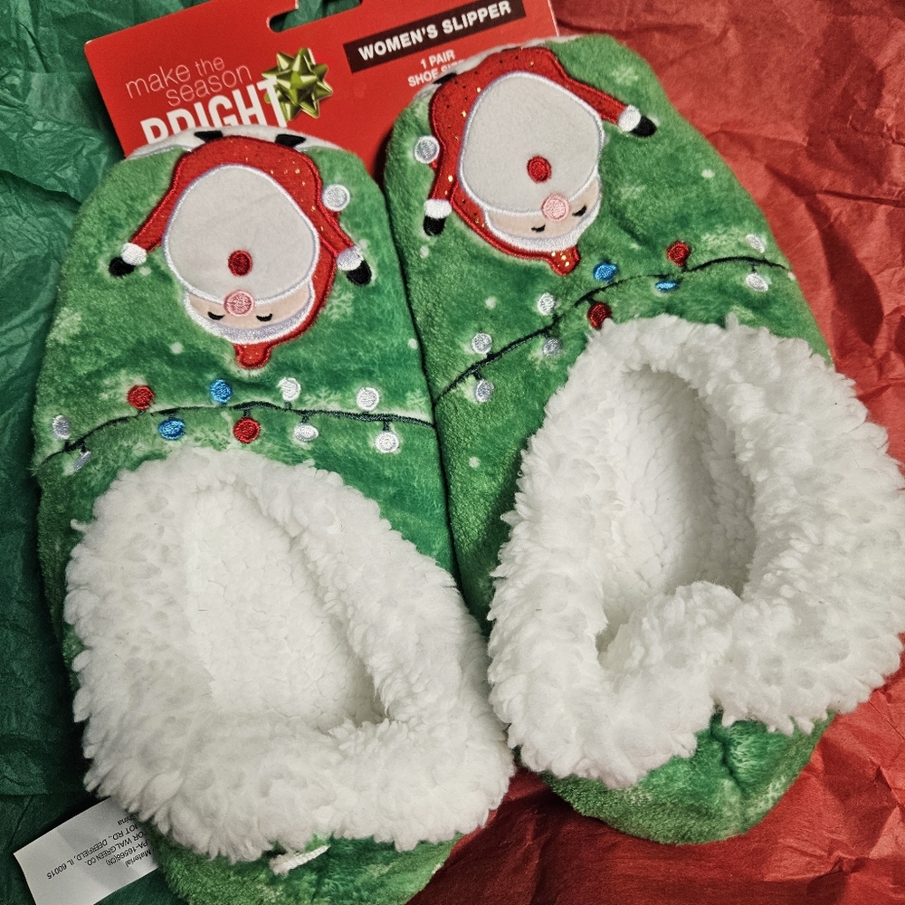 Women's holiday santa slippers shoe size 7/8
